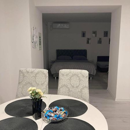 Apartment Centar Of City Mostar Exterior photo
